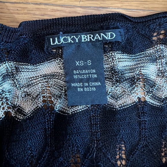 Lucky brand top black and cream. XS-S - Picture 2 of 5